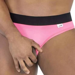 String Protuder Rose